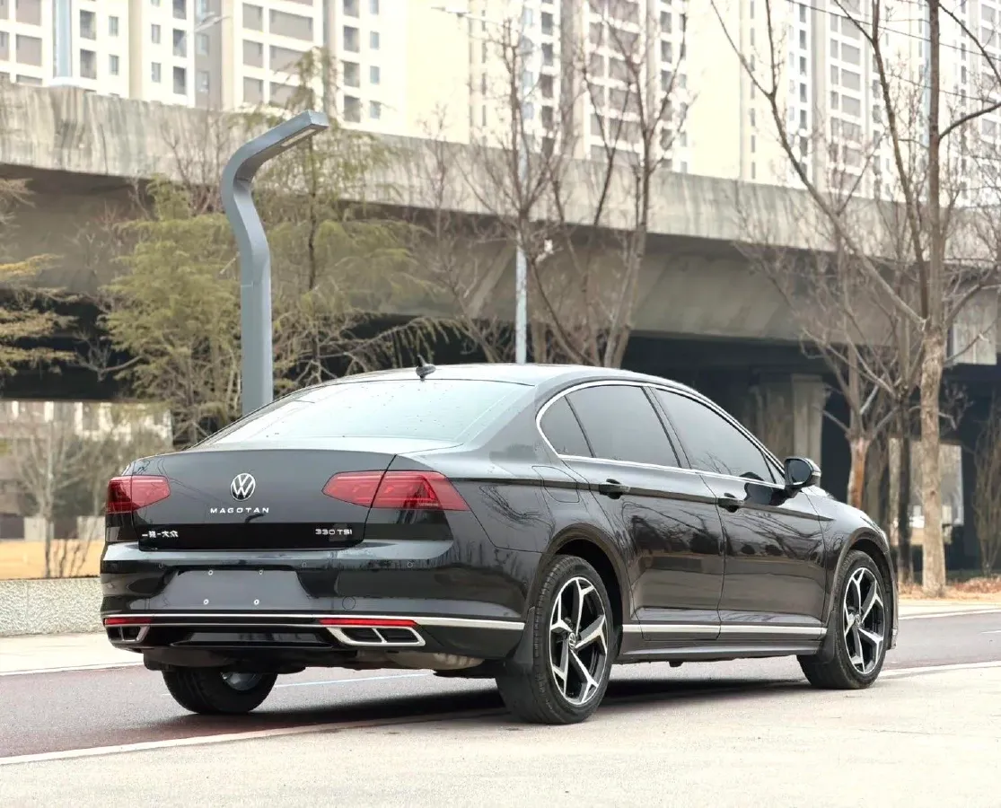 2023 Volkswagen Magotan 2.0T 186HP L4 7DCT,autocango,china used car exporter,china ev exporter,chinese used car exporter,chinese used ev exporter