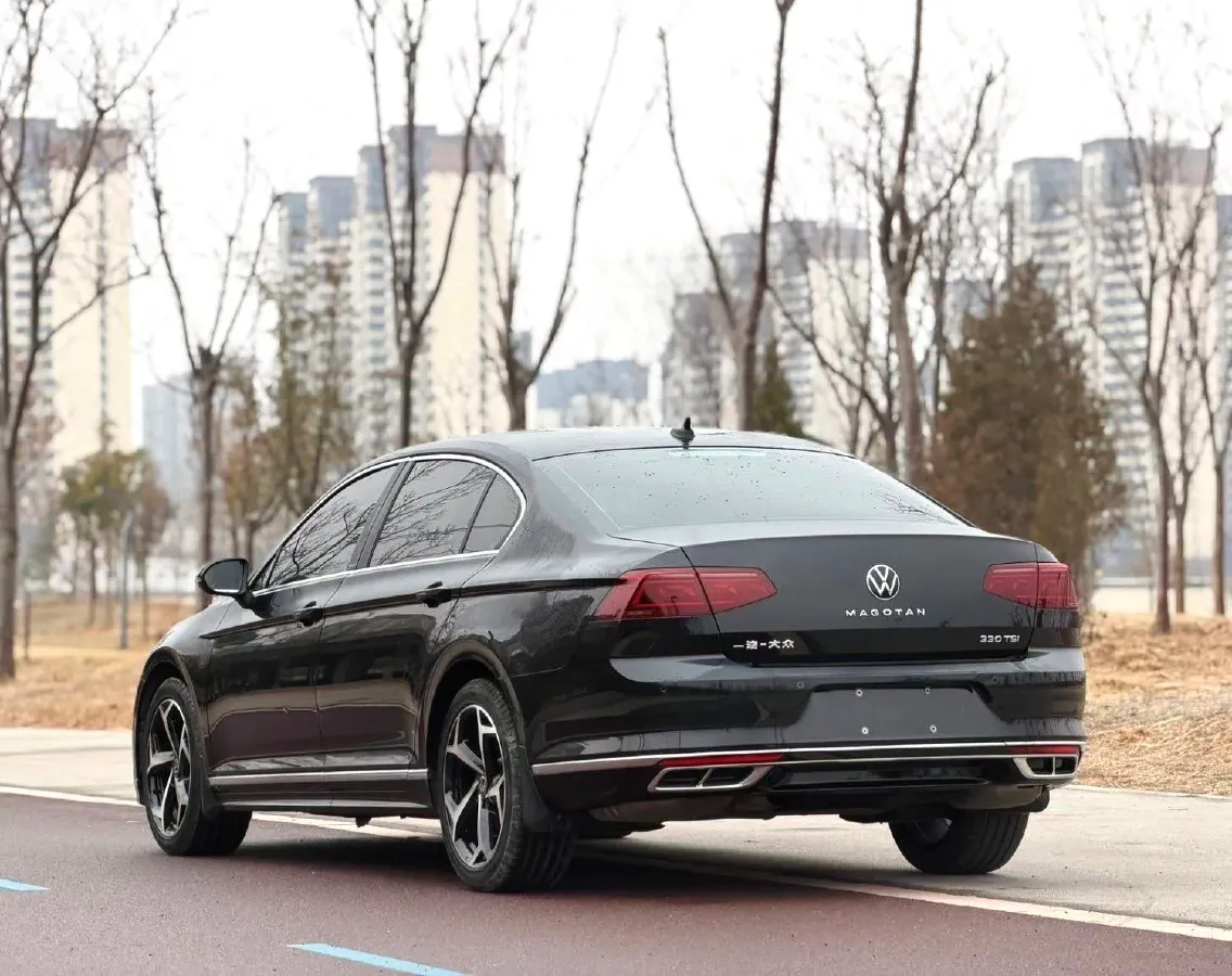 2023 Volkswagen Magotan 2.0T 186HP L4 7DCT,autocango,china used car exporter,china ev exporter,chinese used car exporter,chinese used ev exporter