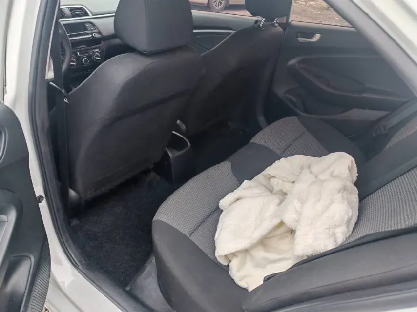 2020 Hyundai Reina 1.4L 95HP L4 4AT,autocango,china used car exporter,china ev exporter,chinese used car exporter,chinese used ev exporter