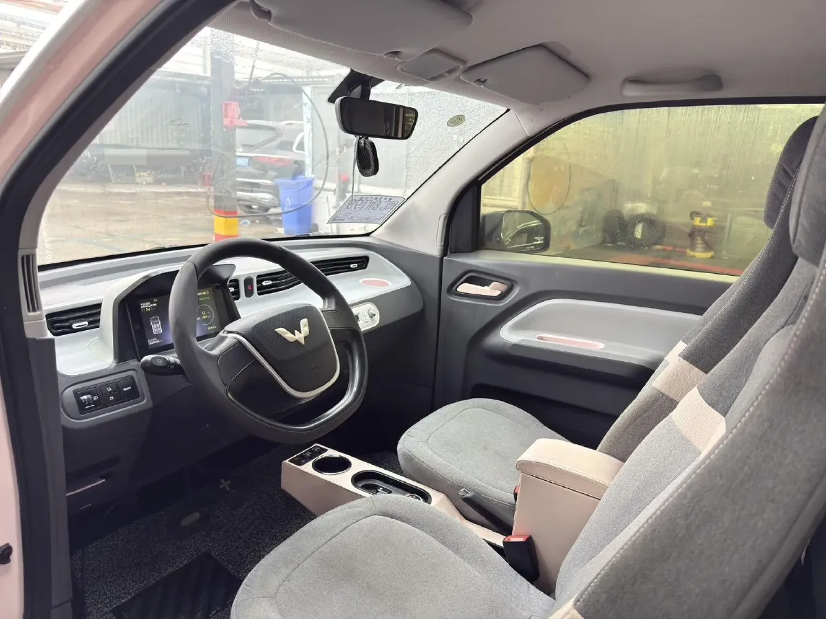 2021 WuLing HongGuang MINI EV BEV 9KWH,autocango,china used car exporter,china ev exporter,chinese used car exporter,chinese used ev exporter