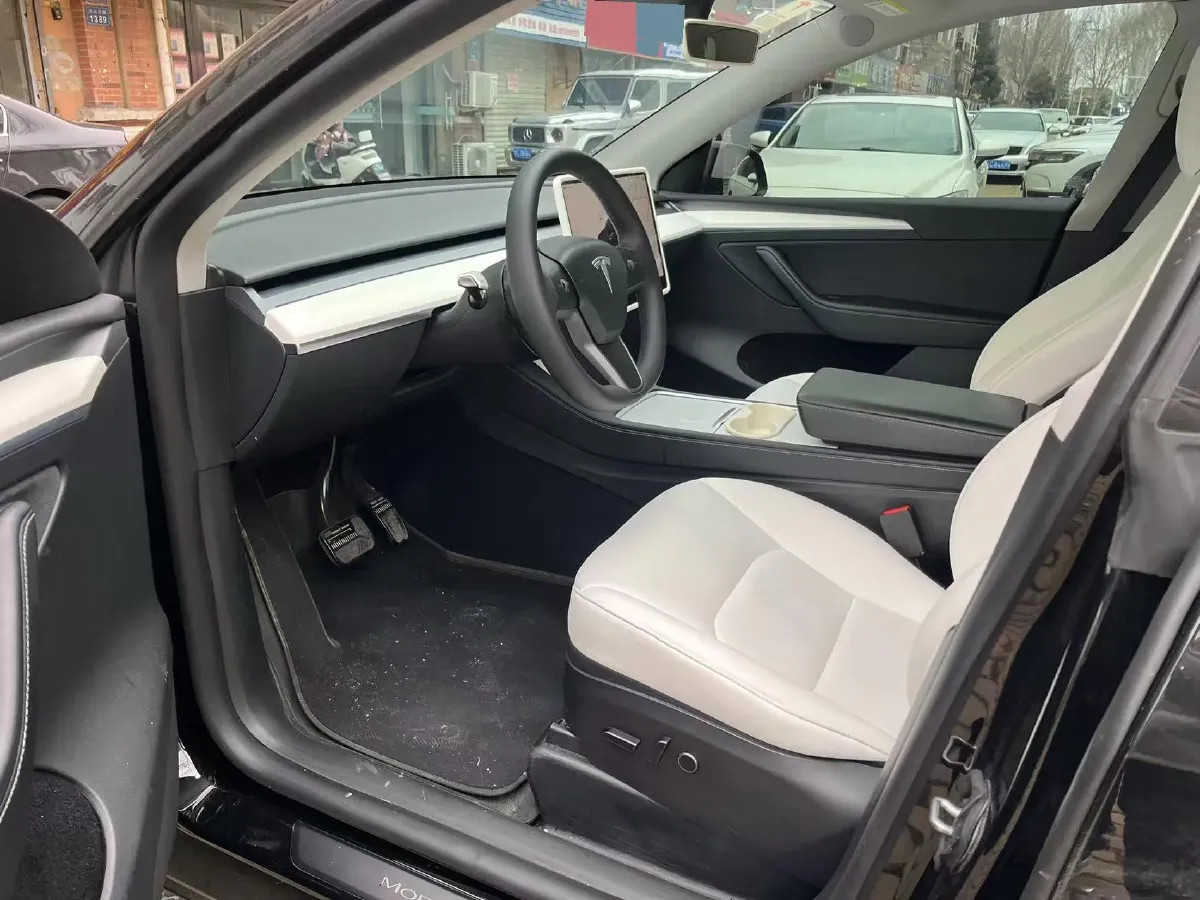 2022 BMW 3 Series 2.0T 184HP L4 8AT,autocango,china used car exporter,china ev exporter,chinese used car exporter,chinese used ev exporter