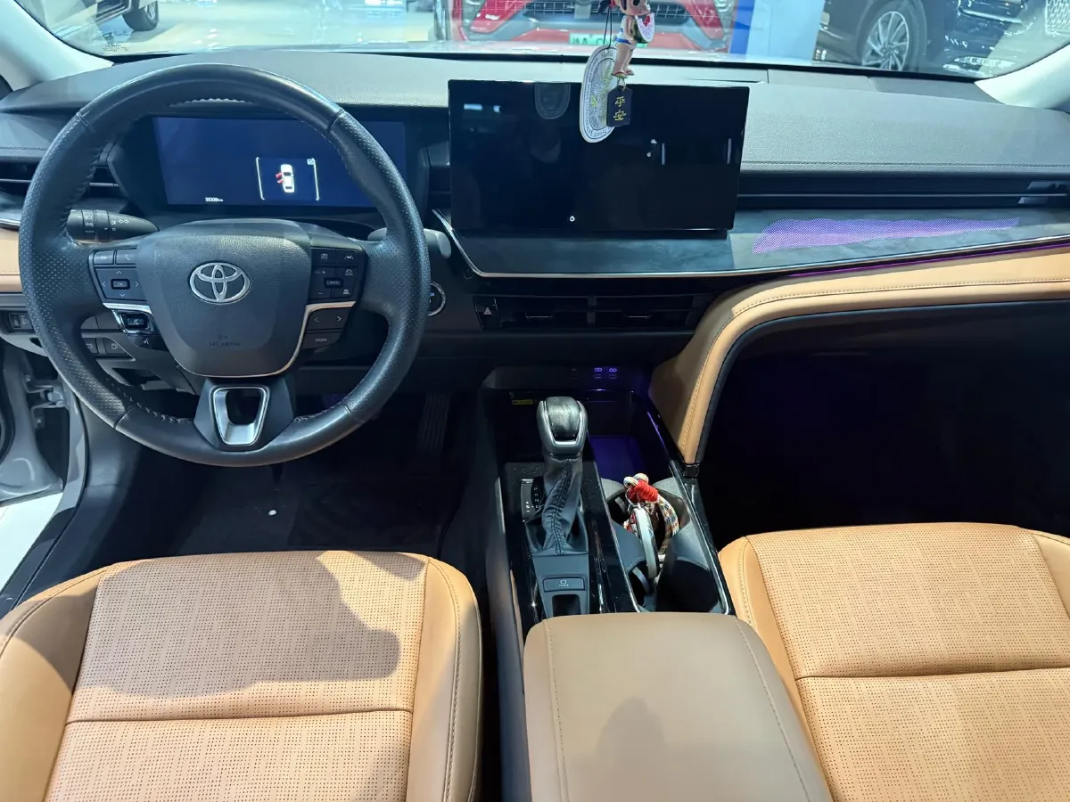 2024 Toyota Camry 2.0L 152HP L4 E-CVT Hybrid,autocango,china used car exporter,china ev exporter,chinese used car exporter,chinese used ev exporter