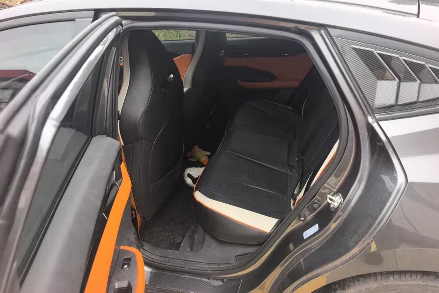 2023 ChangAn UNI-V 2.0T 233HP L4 8AT,autocango,china used car exporter,china ev exporter,chinese used car exporter,chinese used ev exporter