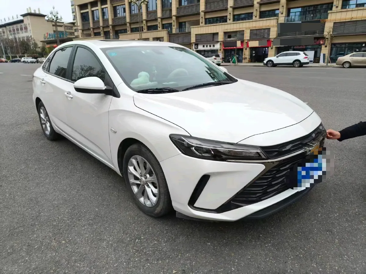 2024 Chevrolet Monza 1.5L 113HP L4 6DCT,autocango,china used car exporter,china ev exporter,chinese used car exporter,chinese used ev exporter