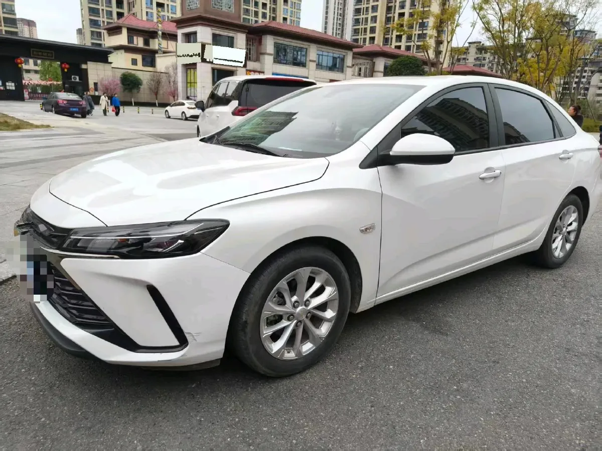 2024 Chevrolet Monza 1.5L 113HP L4 6DCT,autocango,china used car exporter,china ev exporter,chinese used car exporter,chinese used ev exporter