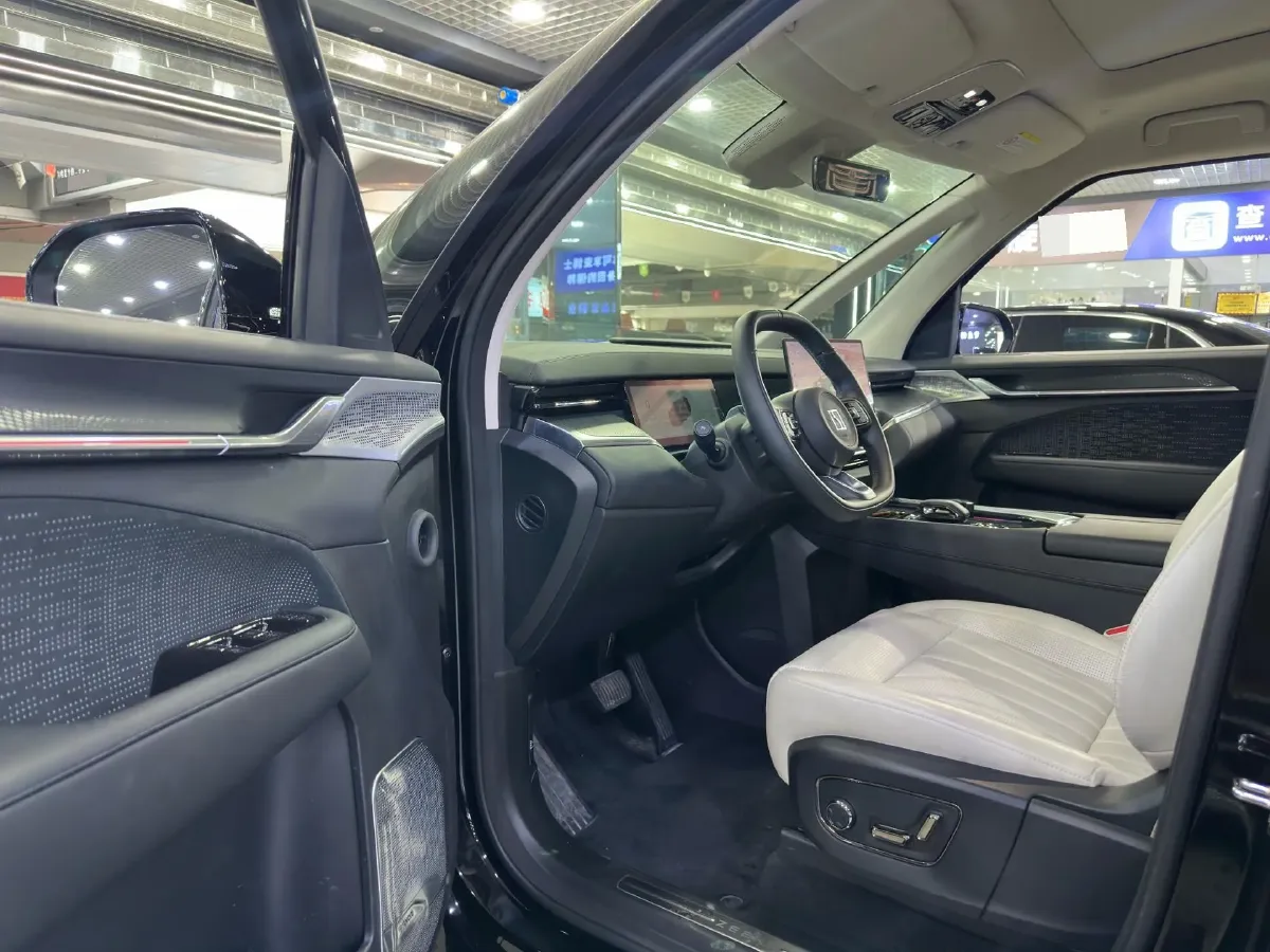 2024 Zeekr 009 BEV 108KWH,autocango,china used car exporter,china ev exporter,chinese used car exporter,chinese used ev exporter