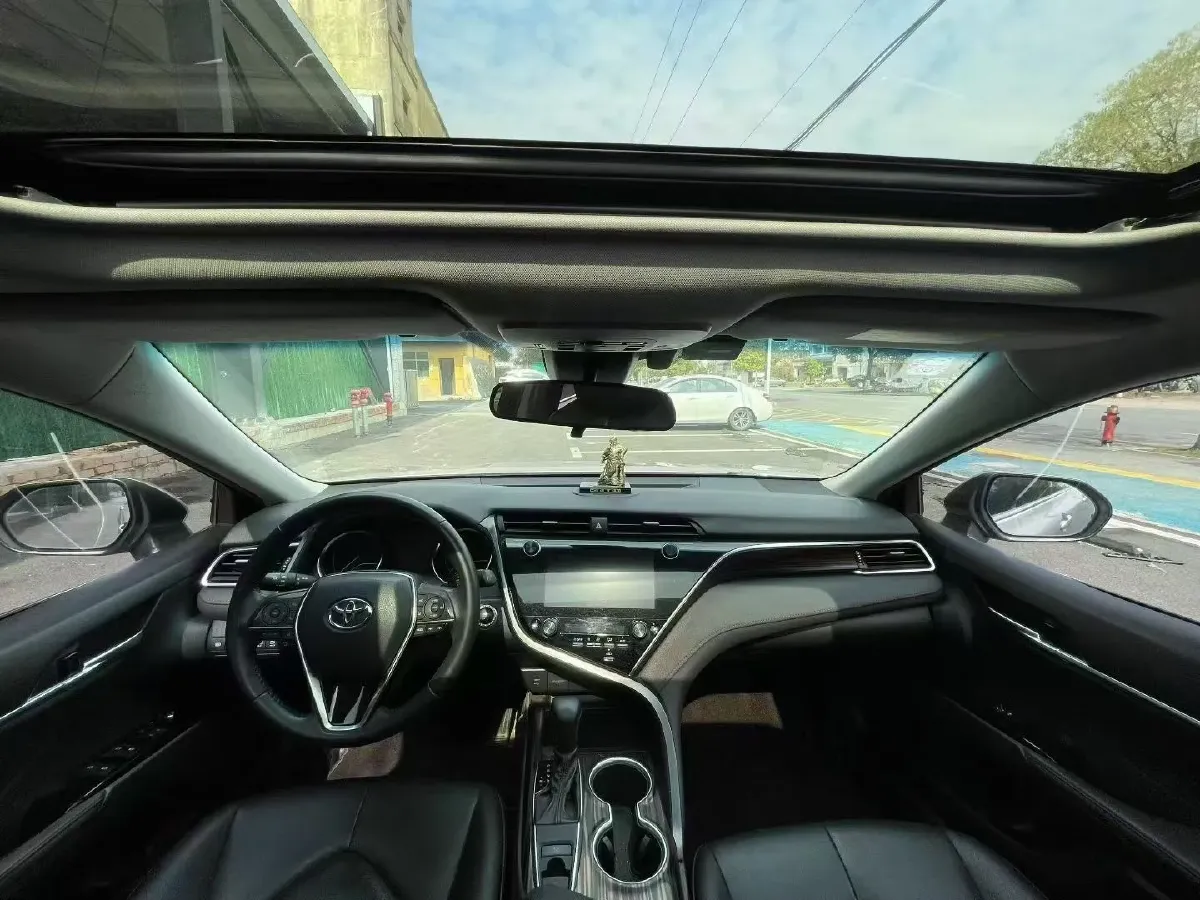 2019 Toyota Camry 2.0L 178HP L4 CVT,autocango,china used car exporter,china ev exporter,chinese used car exporter,chinese used ev exporter