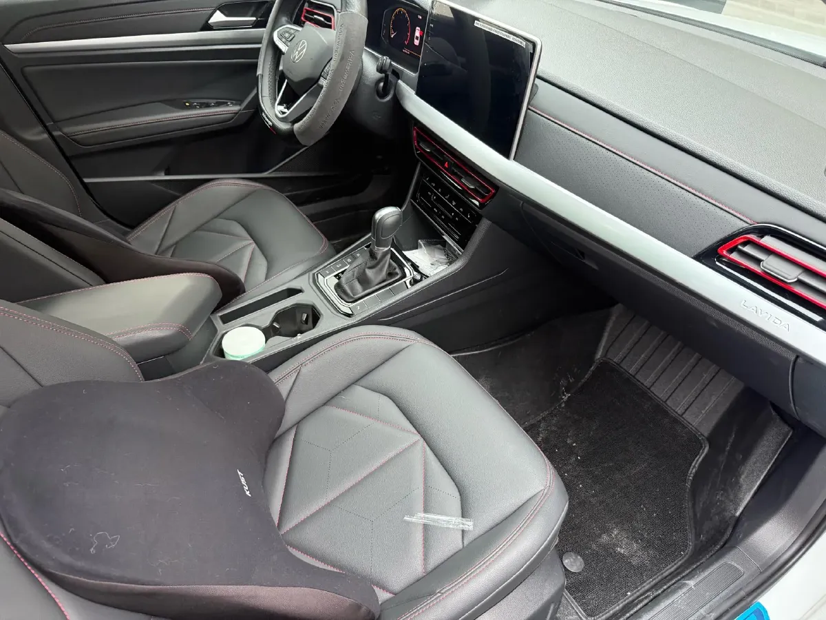 2023 Volkswagen Lavida 1.5T 160HP L4 7DCT,autocango,china used car exporter,china ev exporter,chinese used car exporter,chinese used ev exporter