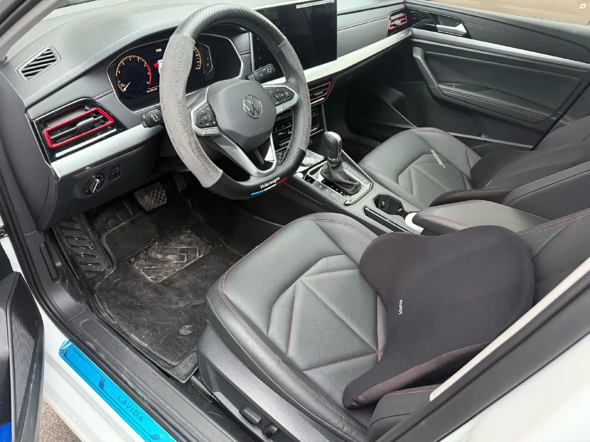 2023 Volkswagen Lavida 1.5T 160HP L4 7DCT,autocango,china used car exporter,china ev exporter,chinese used car exporter,chinese used ev exporter