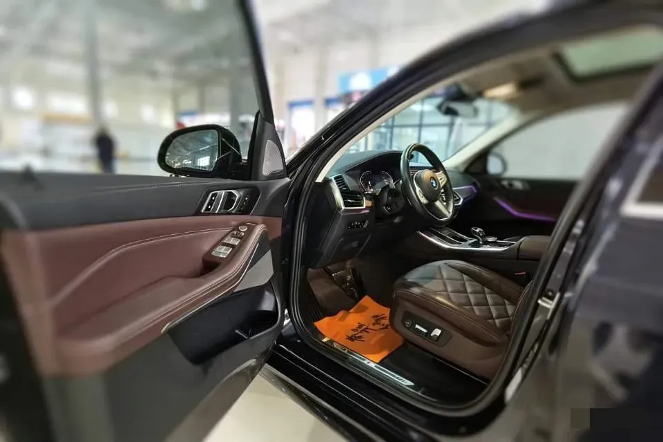 2022 BMW X5 2.0T 245HP L4 8AT,autocango,china used car exporter,china ev exporter,chinese used car exporter,chinese used ev exporter