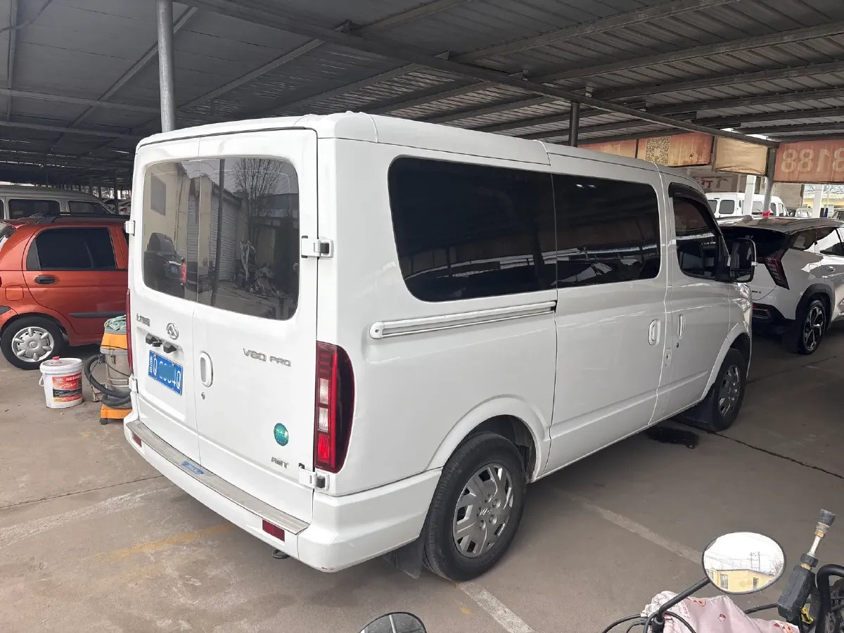 2023 DongFeng DFAC YuFeng 2.0T 136HP L4 6MT,autocango,china used car exporter,china ev exporter,chinese used car exporter,chinese used ev exporter