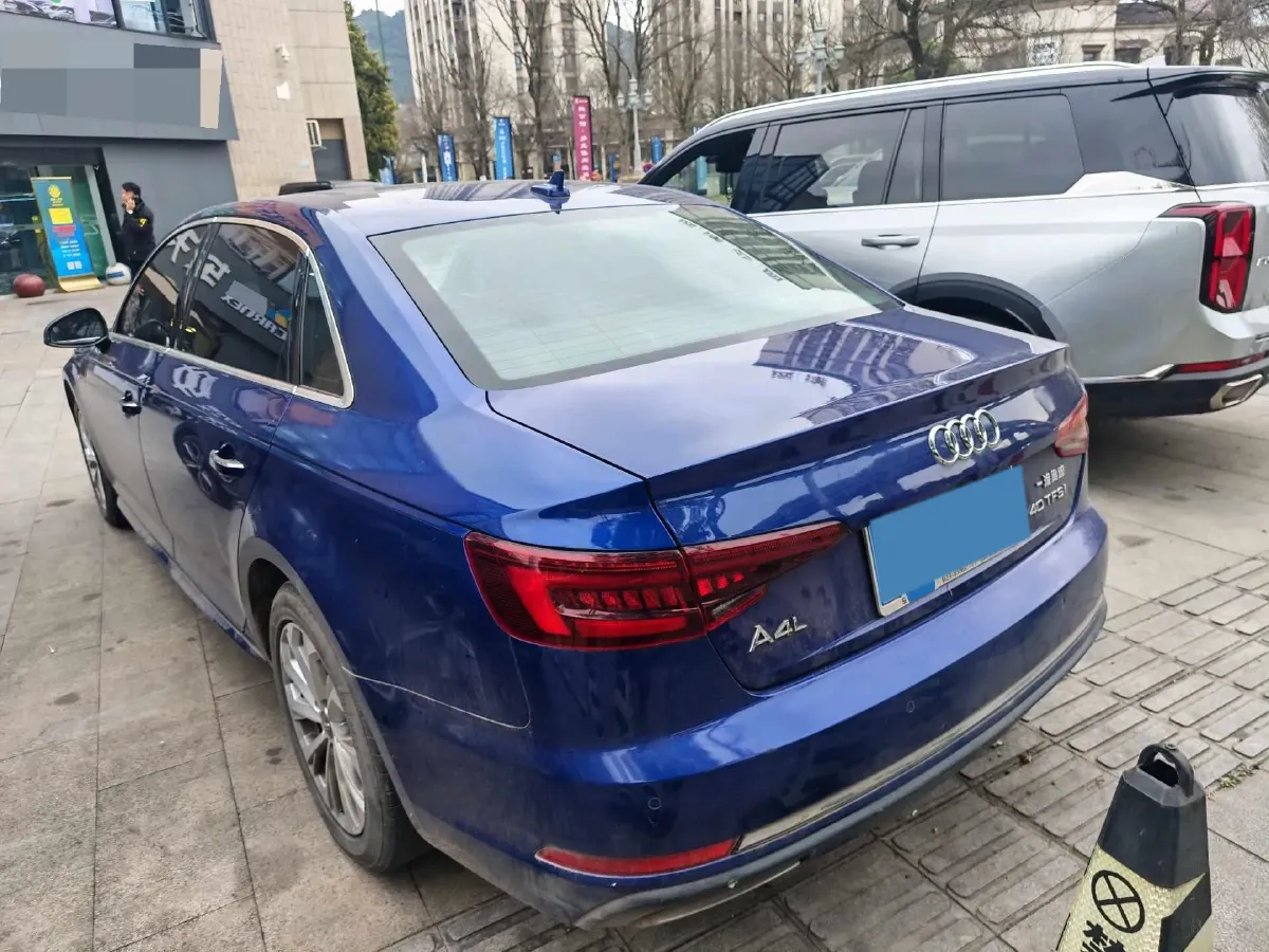 2019 Audi A4L 2.0T 190HP L4 7DCT,autocango,china used car exporter,china ev exporter,chinese used car exporter,chinese used ev exporter