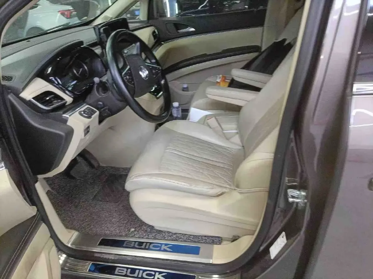 2023 Buick GL8 2.0T 237HP L4 9AT,autocango,china used car exporter,china ev exporter,chinese used car exporter,chinese used ev exporter