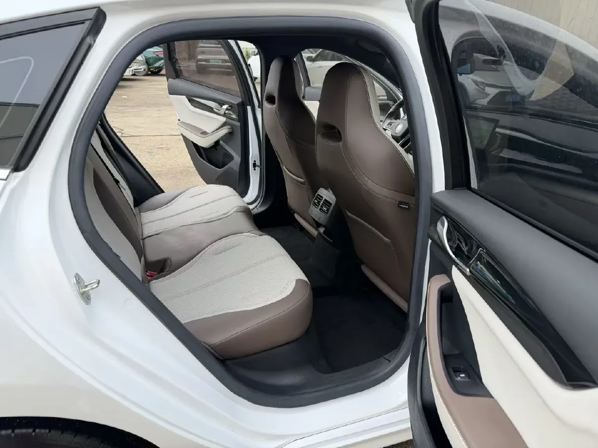 2023 BYD Qin Plus 1.5L 110HP L4 E-CVT PHEV 8.32KWH,autocango,china used car exporter,china ev exporter,chinese used car exporter,chinese used ev exporter