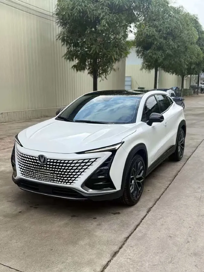 2022 ChangAn UNI-T 1.5T 188HP L4 7DCT,autocango,china used car exporter,china ev exporter,chinese used car exporter,chinese used ev exporter