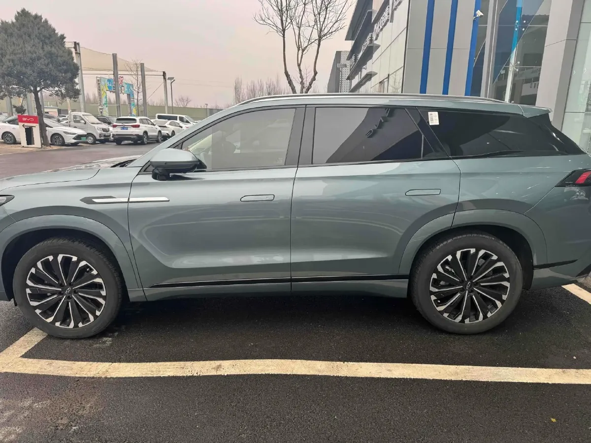 2023 Chery Tiggo 9 2.0T 261HP L4 8AT,autocango,china used car exporter,china ev exporter,chinese used car exporter,chinese used ev exporter
