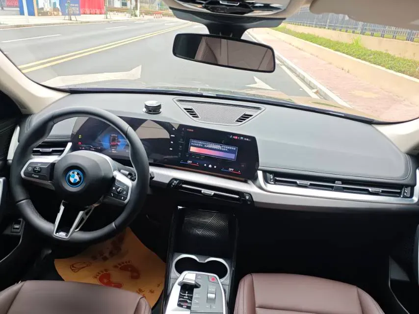 2025 Iveco 3.0T 179HP L4 8AT,autocango,china used car exporter,china ev exporter,chinese used car exporter,chinese used ev exporter