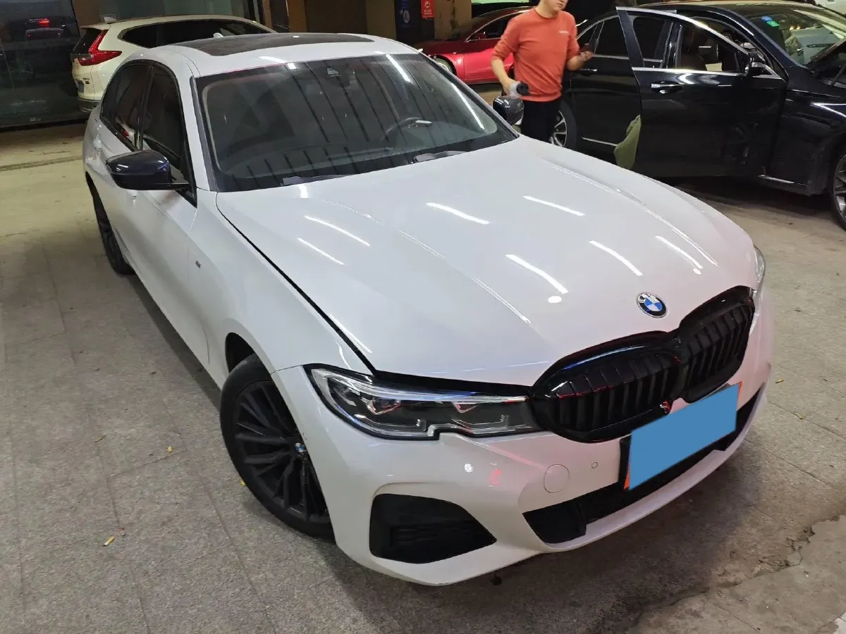 2022 BMW 3 Series 2.0T 184HP L4 8AT,autocango,china used car exporter,china ev exporter,chinese used car exporter,chinese used ev exporter