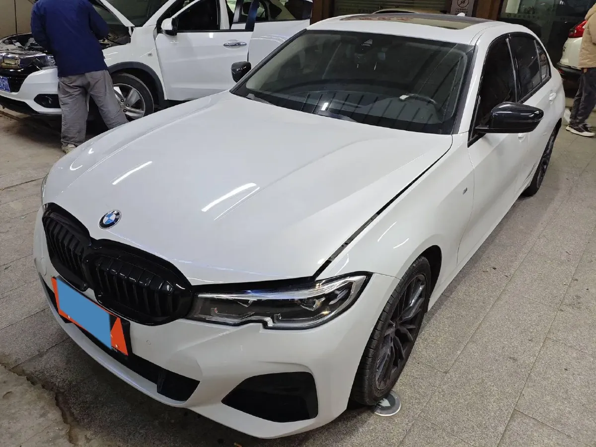 2022 BMW 3 Series 2.0T 184HP L4 8AT,autocango,china used car exporter,china ev exporter,chinese used car exporter,chinese used ev exporter