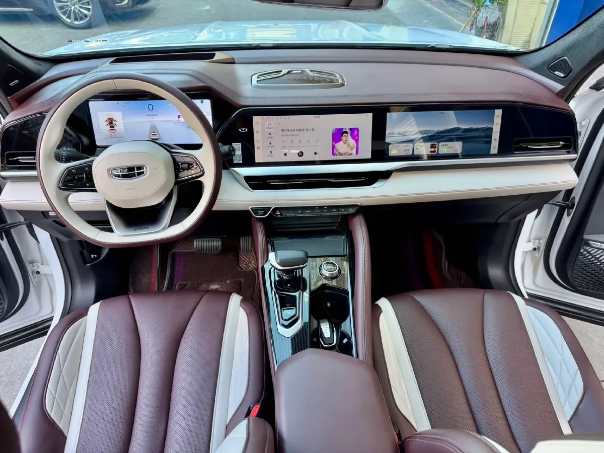 2021 Geely Monjaro 2.0T 238HP L4 8AT,autocango,china used car exporter,china ev exporter,chinese used car exporter,chinese used ev exporter