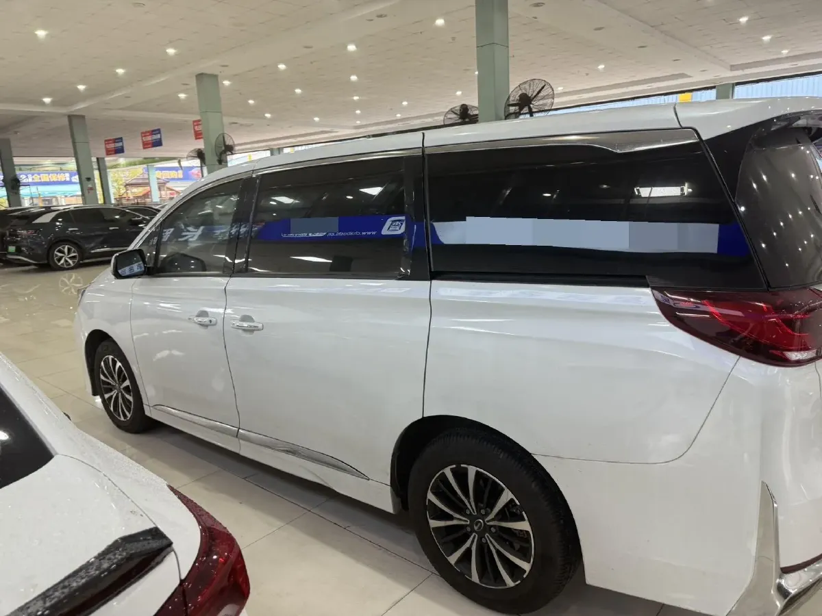 2021 GAC Trumpchi M8 2.0T 252HP L4 8AT,autocango,china used car exporter,china ev exporter,chinese used car exporter,chinese used ev exporter