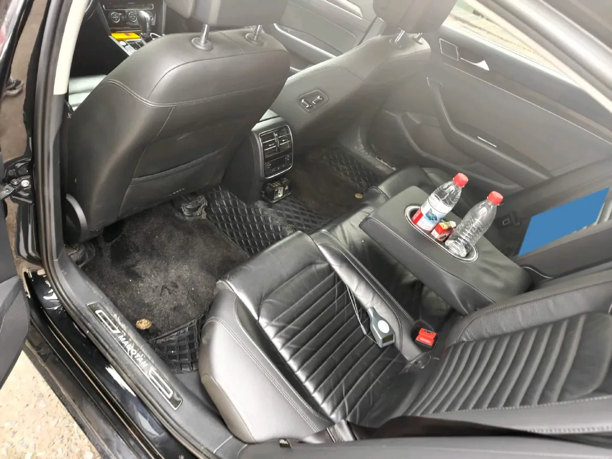 2019 Volkswagen Magotan 2.0T 186HP L4 7DCT,autocango,china used car exporter,china ev exporter,chinese used car exporter,chinese used ev exporter