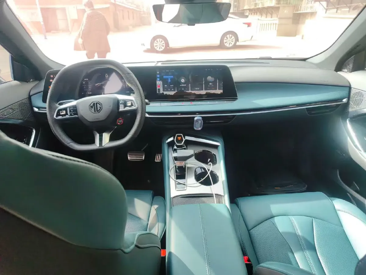 2023 MG 7 2.0T 261HP L4 9AT,autocango,china used car exporter,china ev exporter,chinese used car exporter,chinese used ev exporter