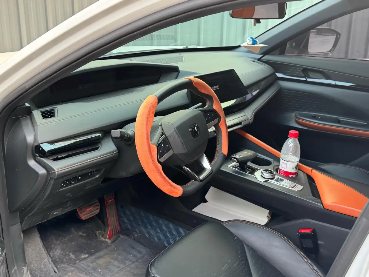 2023 ChangAn UNI-V iDD 1.5T 170HP L4 6TCT PHEV 18.4KWH,autocango,china used car exporter,china ev exporter,chinese used car exporter,chinese used ev exporter