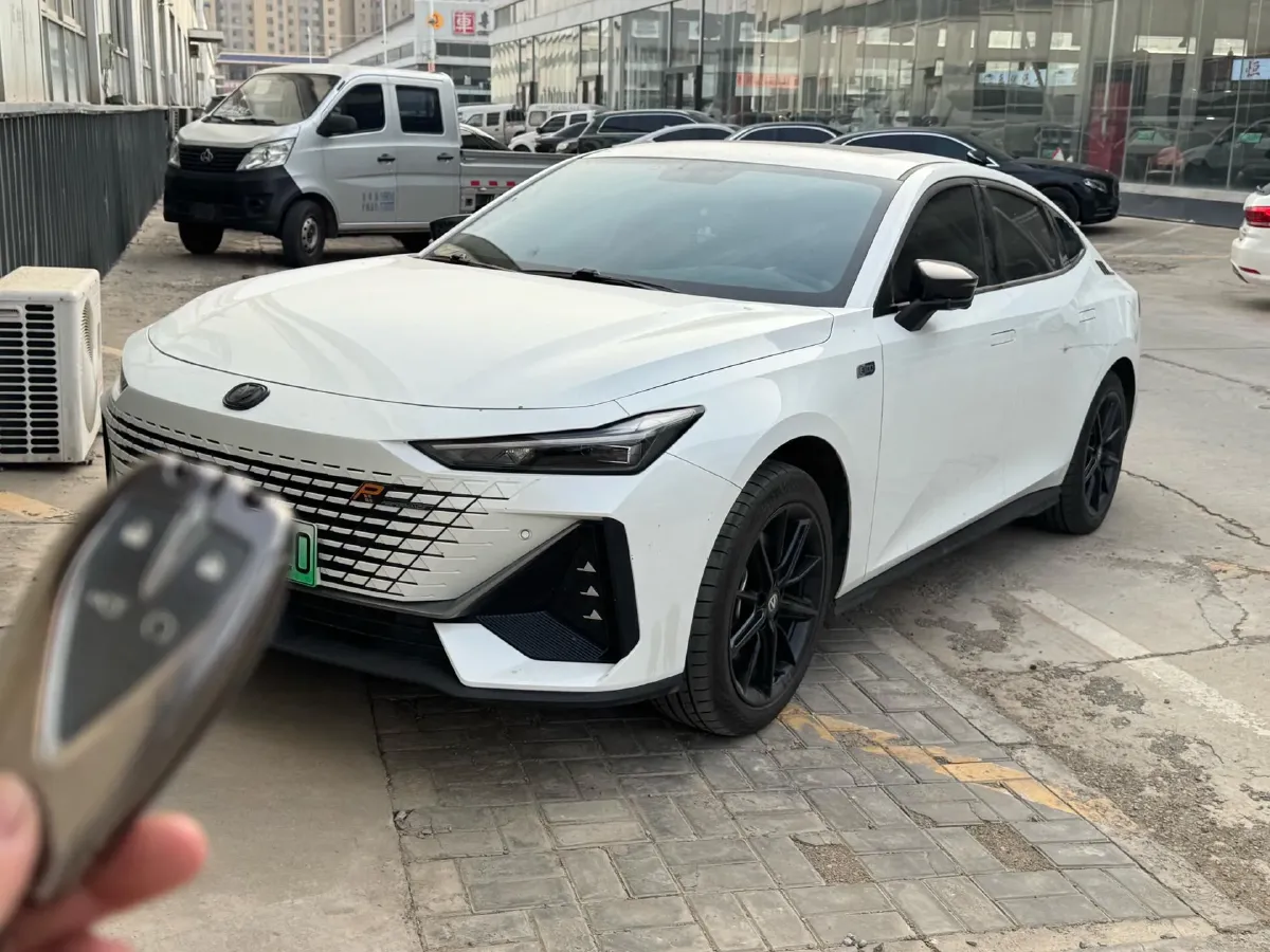 2023 ChangAn UNI-V iDD 1.5T 170HP L4 6TCT PHEV 18.4KWH,autocango,china used car exporter,china ev exporter,chinese used car exporter,chinese used ev exporter