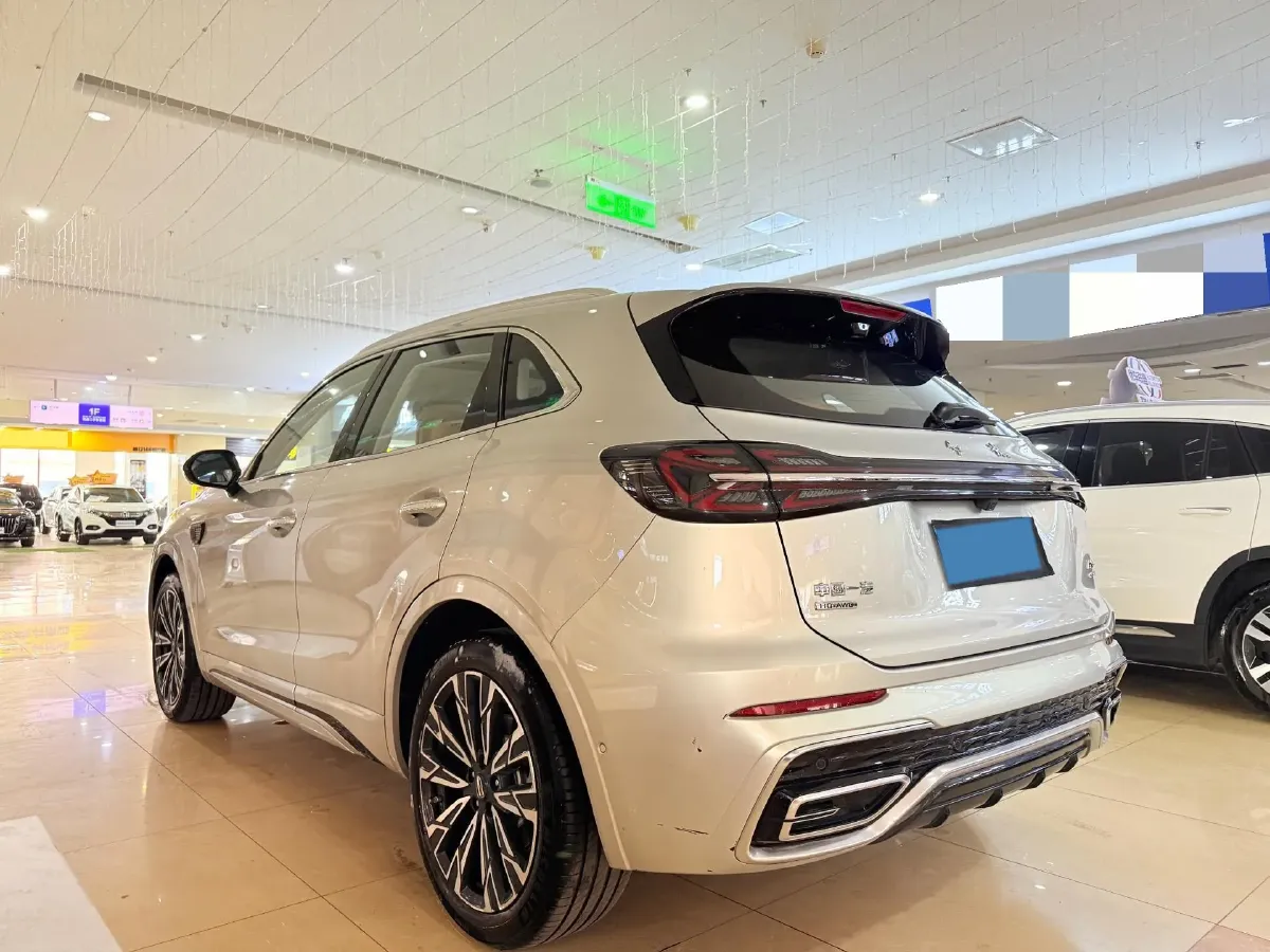 2023 HongQi HS5 2.0T 252HP L4 8AT,autocango,china used car exporter,china ev exporter,chinese used car exporter,chinese used ev exporter