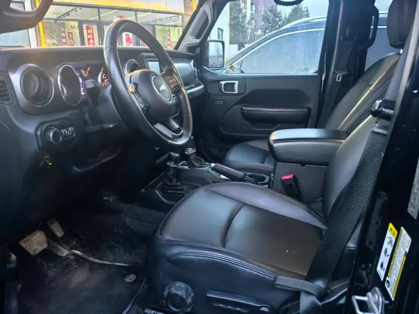 2018 Jeep Wrangler 2.0T 266HP L4 8AT,autocango,china used car exporter,china ev exporter,chinese used car exporter,chinese used ev exporter