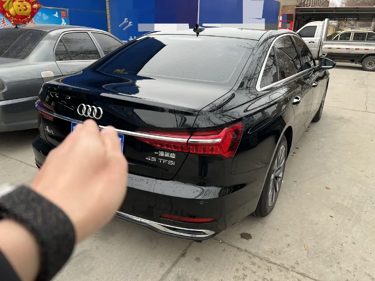 2024 Audi A6L 2.0T 245HP L4 7DCT,autocango,china used car exporter,china ev exporter,chinese used car exporter,chinese used ev exporter
