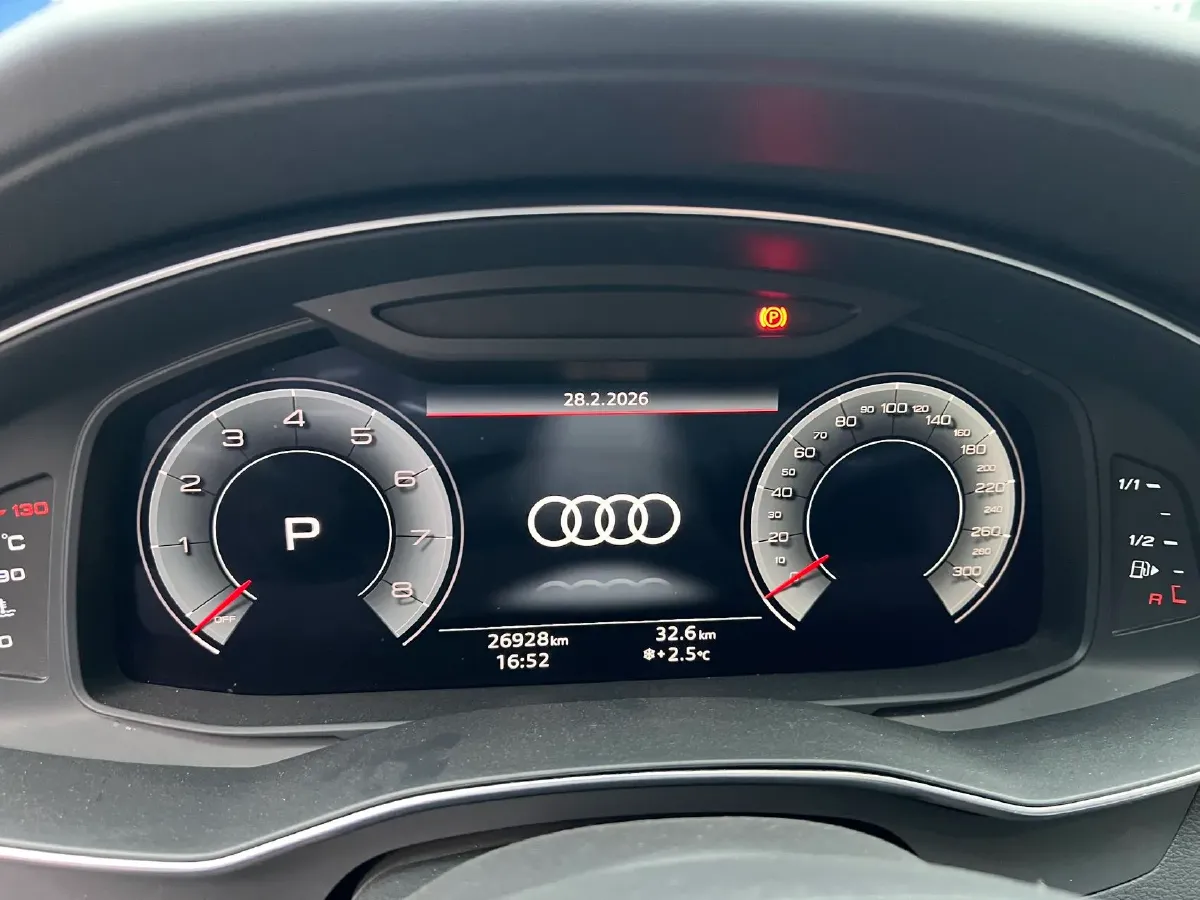 2024 Audi A6L 2.0T 245HP L4 7DCT,autocango,china used car exporter,china ev exporter,chinese used car exporter,chinese used ev exporter