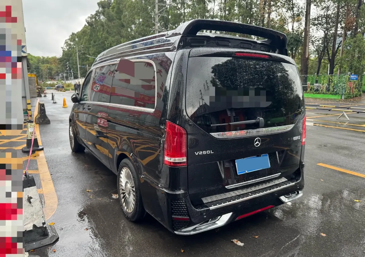 2021 Mercedes-Benz V Class 2.0T 211HP L4 9AT,autocango,china used car exporter,china ev exporter,chinese used car exporter,chinese used ev exporter