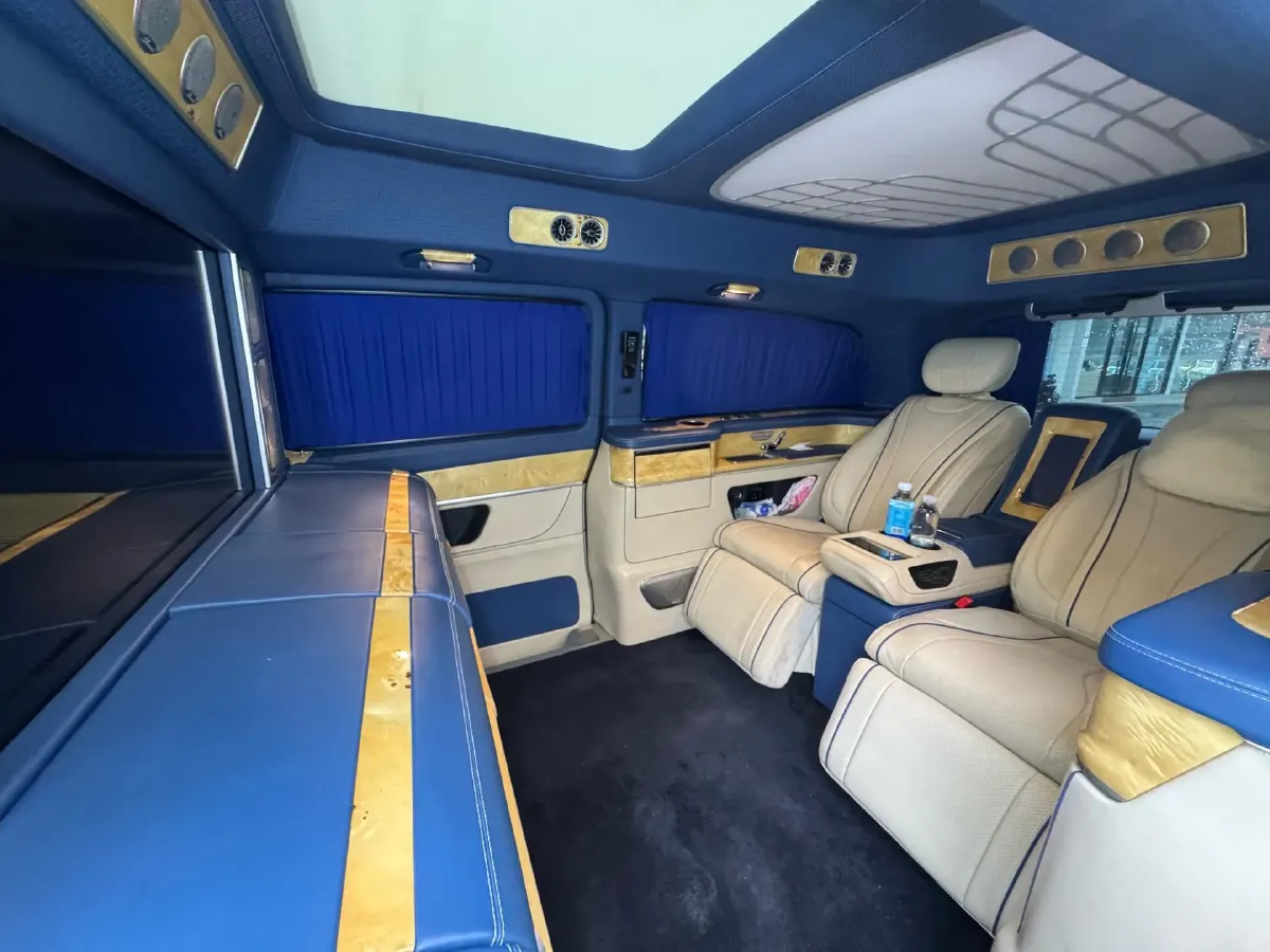 2021 Mercedes-Benz V Class 2.0T 211HP L4 9AT,autocango,china used car exporter,china ev exporter,chinese used car exporter,chinese used ev exporter