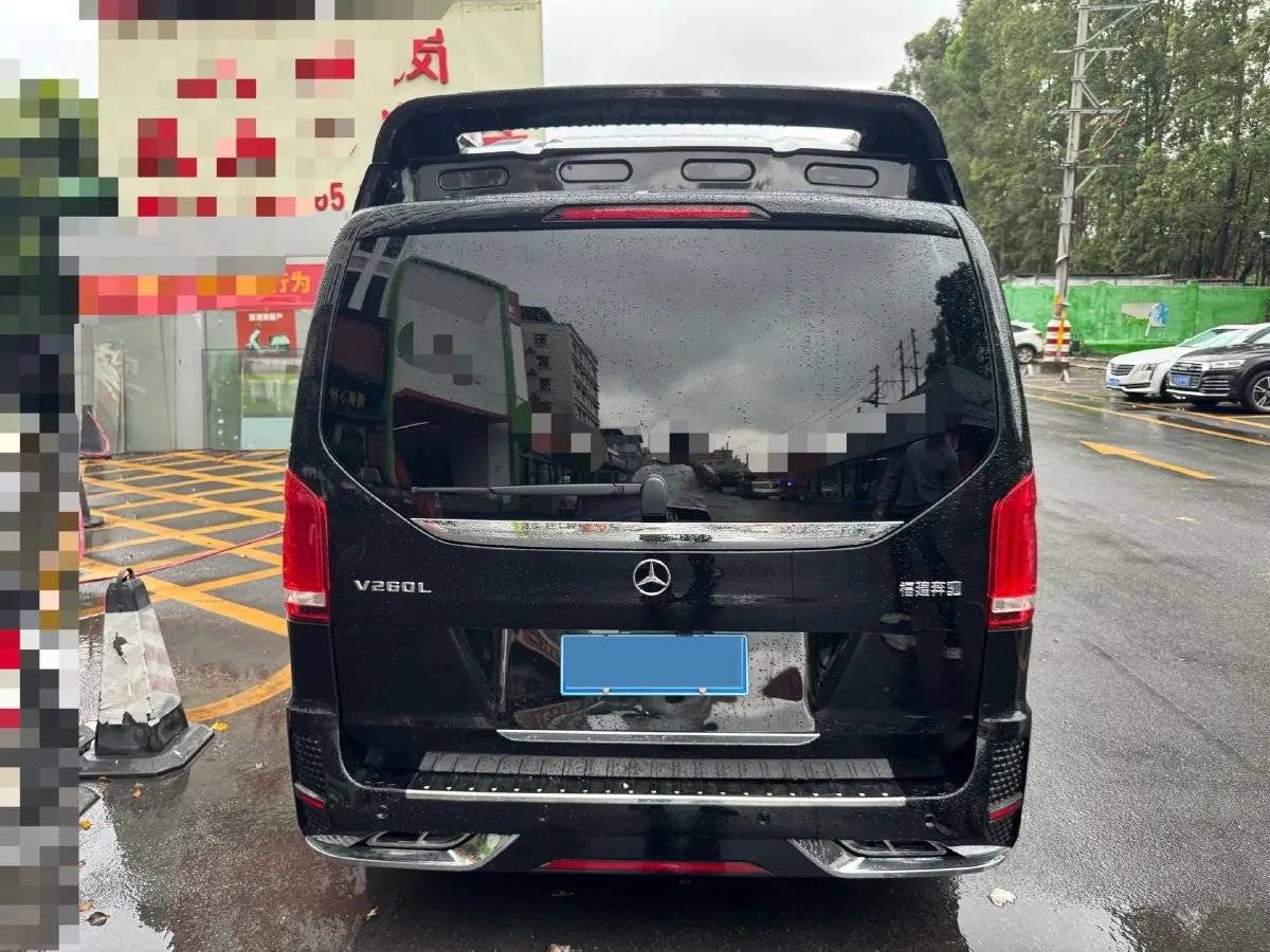 2021 Mercedes-Benz V Class 2.0T 211HP L4 9AT,autocango,china used car exporter,china ev exporter,chinese used car exporter,chinese used ev exporter