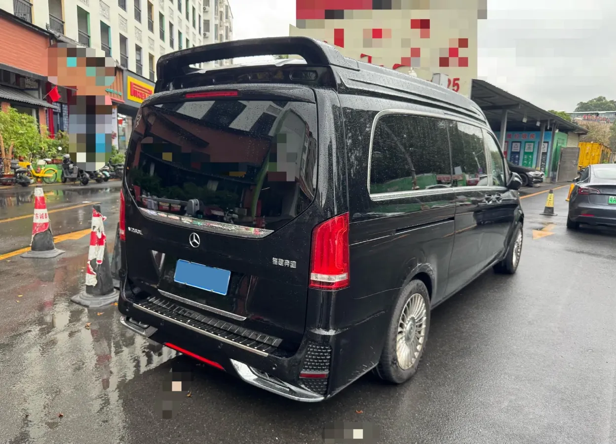 2021 Mercedes-Benz V Class 2.0T 211HP L4 9AT,autocango,china used car exporter,china ev exporter,chinese used car exporter,chinese used ev exporter