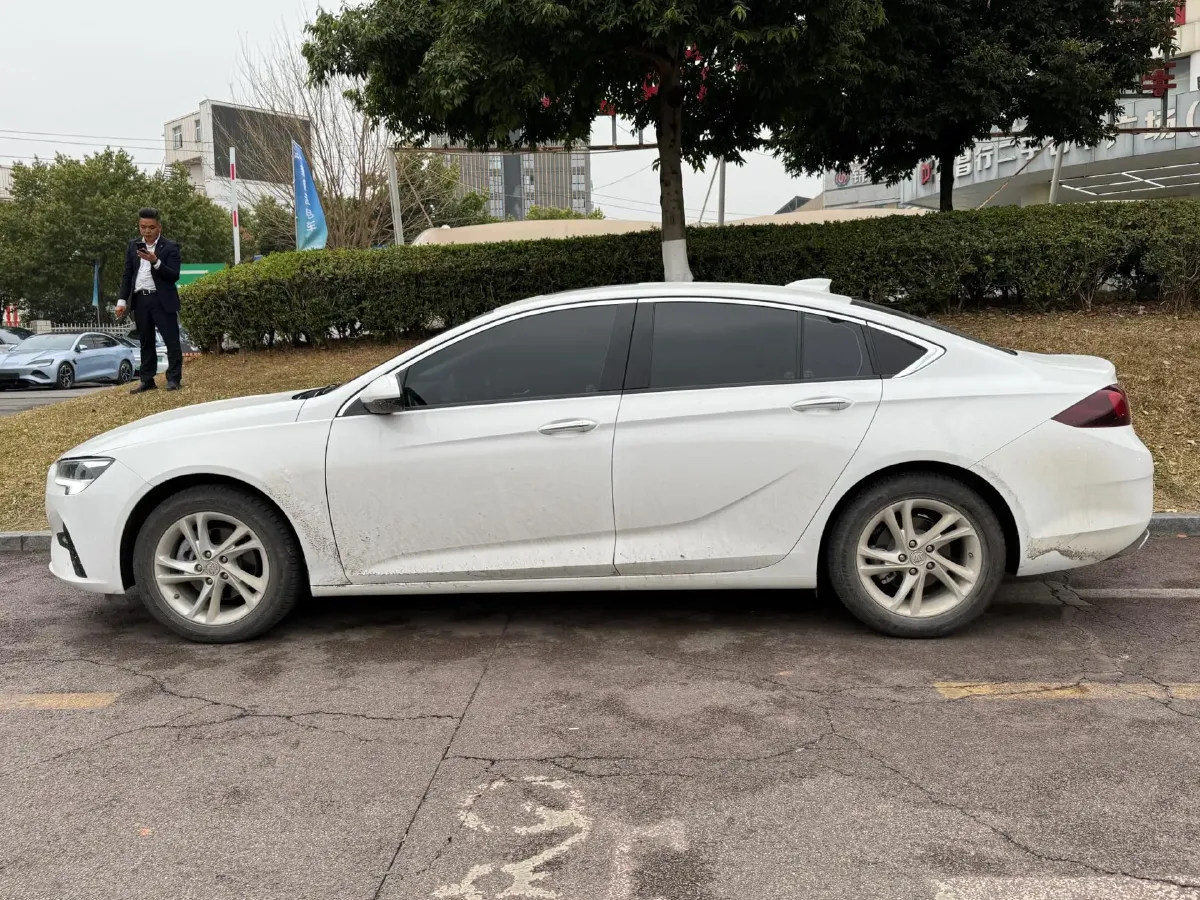 2020 Buick Regal 1.5T 169HP L4 9AT,autocango,china used car exporter,china ev exporter,chinese used car exporter,chinese used ev exporter