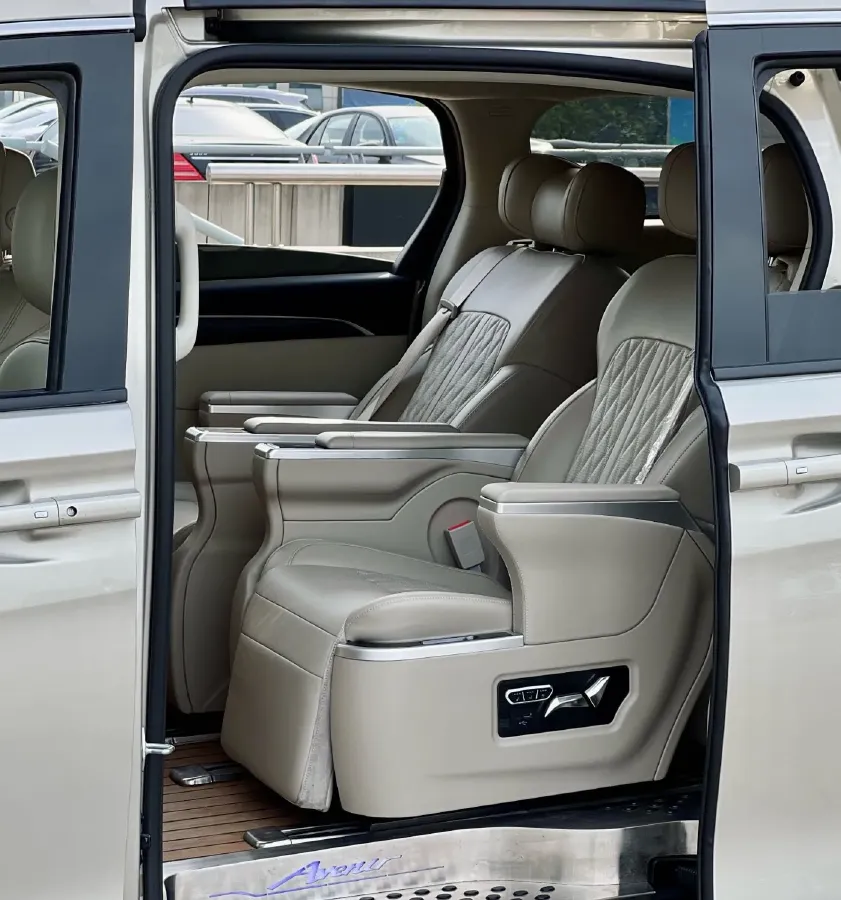 2022 Buick GL8 2.0T 237HP L4 9AT,autocango,china used car exporter,china ev exporter,chinese used car exporter,chinese used ev exporter