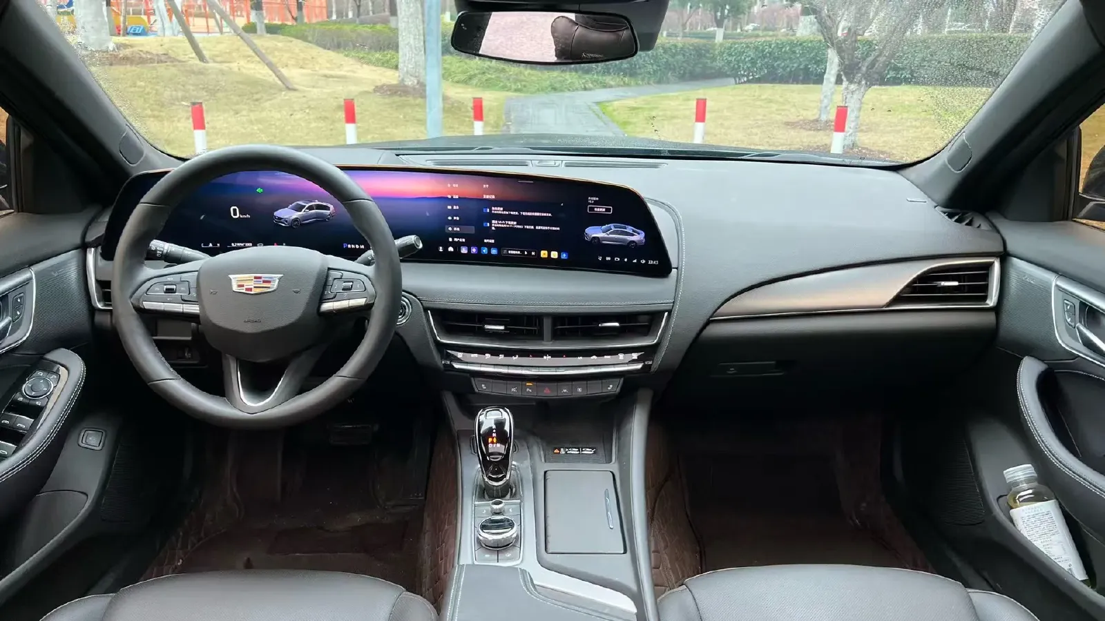 2025 Cadillac CT5 2.0T 237HP L4 10AT,autocango,china used car exporter,china ev exporter,chinese used car exporter,chinese used ev exporter