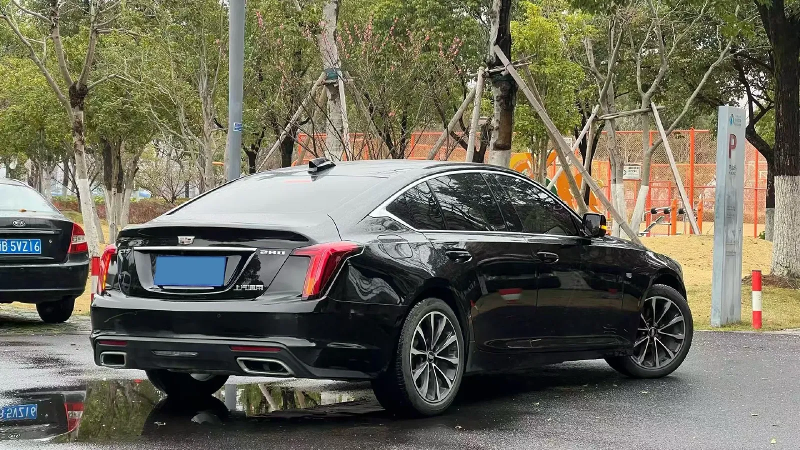 2025 Cadillac CT5 2.0T 237HP L4 10AT,autocango,china used car exporter,china ev exporter,chinese used car exporter,chinese used ev exporter