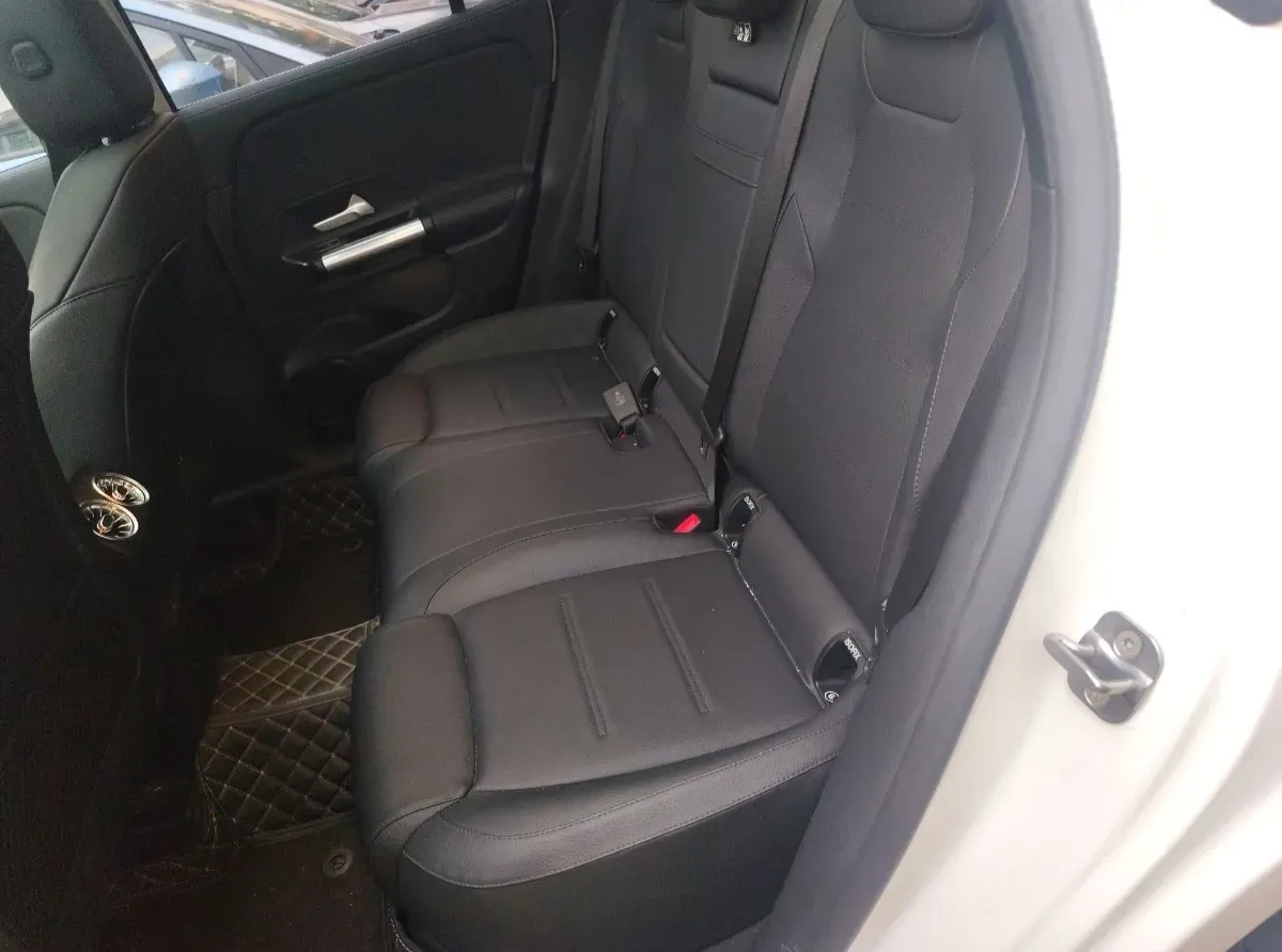 2023 Mercedes-Benz GLA Class 1.3T 163HP L4 7DCT,autocango,china used car exporter,china ev exporter,chinese used car exporter,chinese used ev exporter