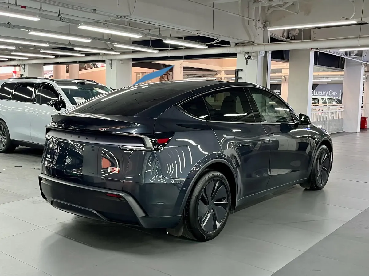 2025 Tesla Model Y BEV 78.4KWH,autocango,china used car exporter,china ev exporter,chinese used car exporter,chinese used ev exporter