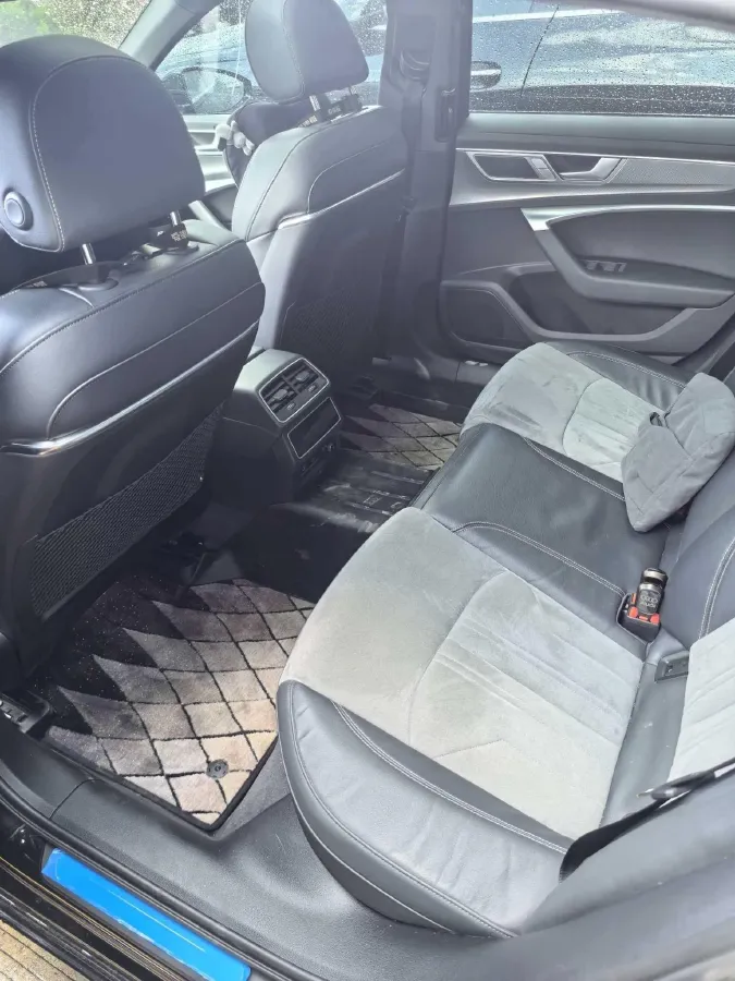 2024 Audi A6L 2.0T 245HP L4 7DCT,autocango,china used car exporter,china ev exporter,chinese used car exporter,chinese used ev exporter
