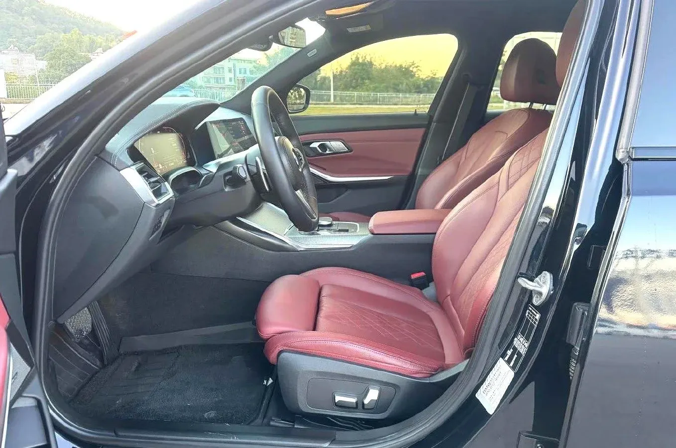 2022 BMW 3 Series 2.0T 156HP L4 8AT,autocango,china used car exporter,china ev exporter,chinese used car exporter,chinese used ev exporter