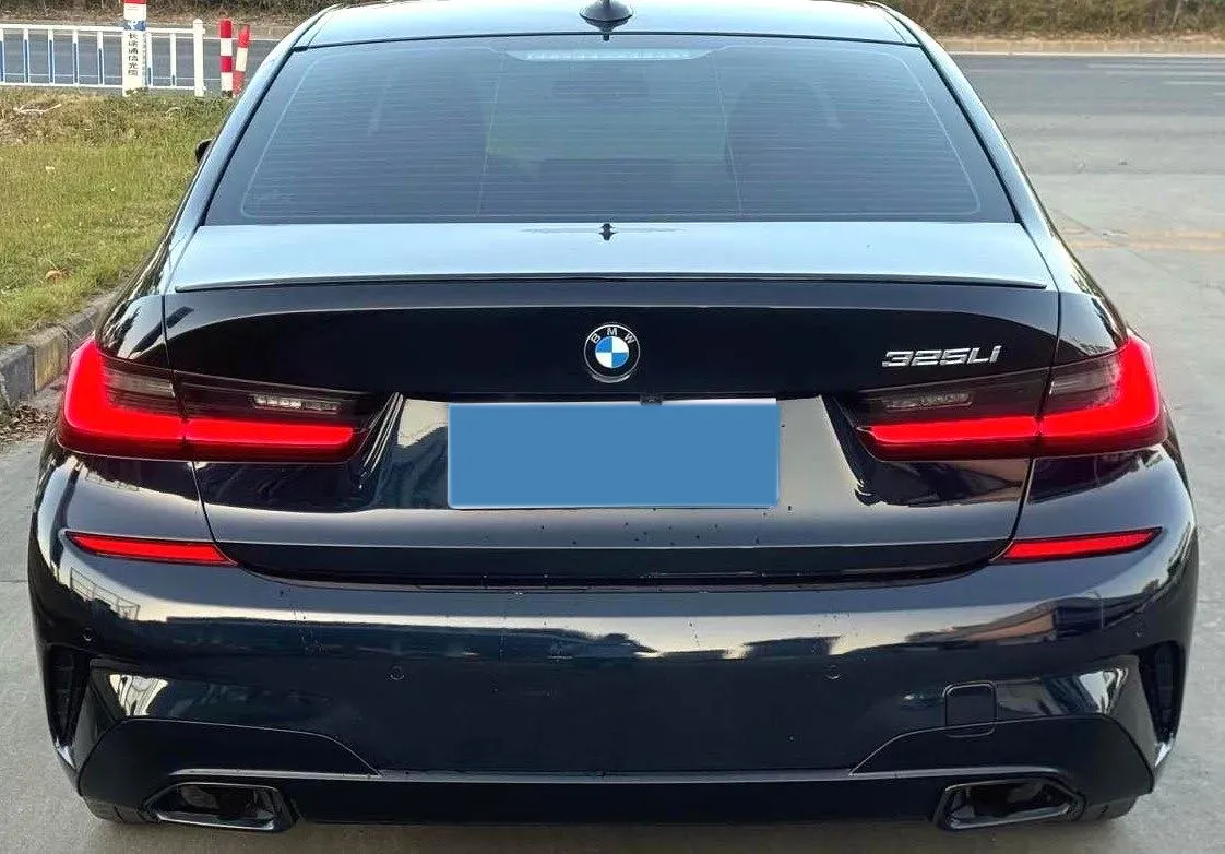 2022 BMW 3 Series 2.0T 156HP L4 8AT,autocango,china used car exporter,china ev exporter,chinese used car exporter,chinese used ev exporter