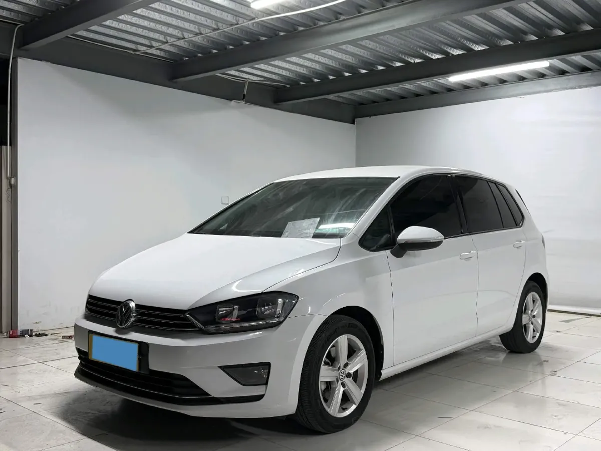 2018 Volkswagen Golf Sportsvan 1.6L 110HP L4 6AT,autocango,china used car exporter,china ev exporter,chinese used car exporter,chinese used ev exporter
