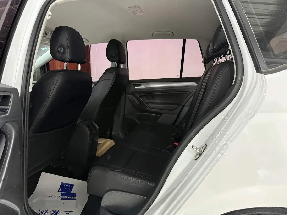 2018 Volkswagen Golf Sportsvan 1.6L 110HP L4 6AT,autocango,china used car exporter,china ev exporter,chinese used car exporter,chinese used ev exporter
