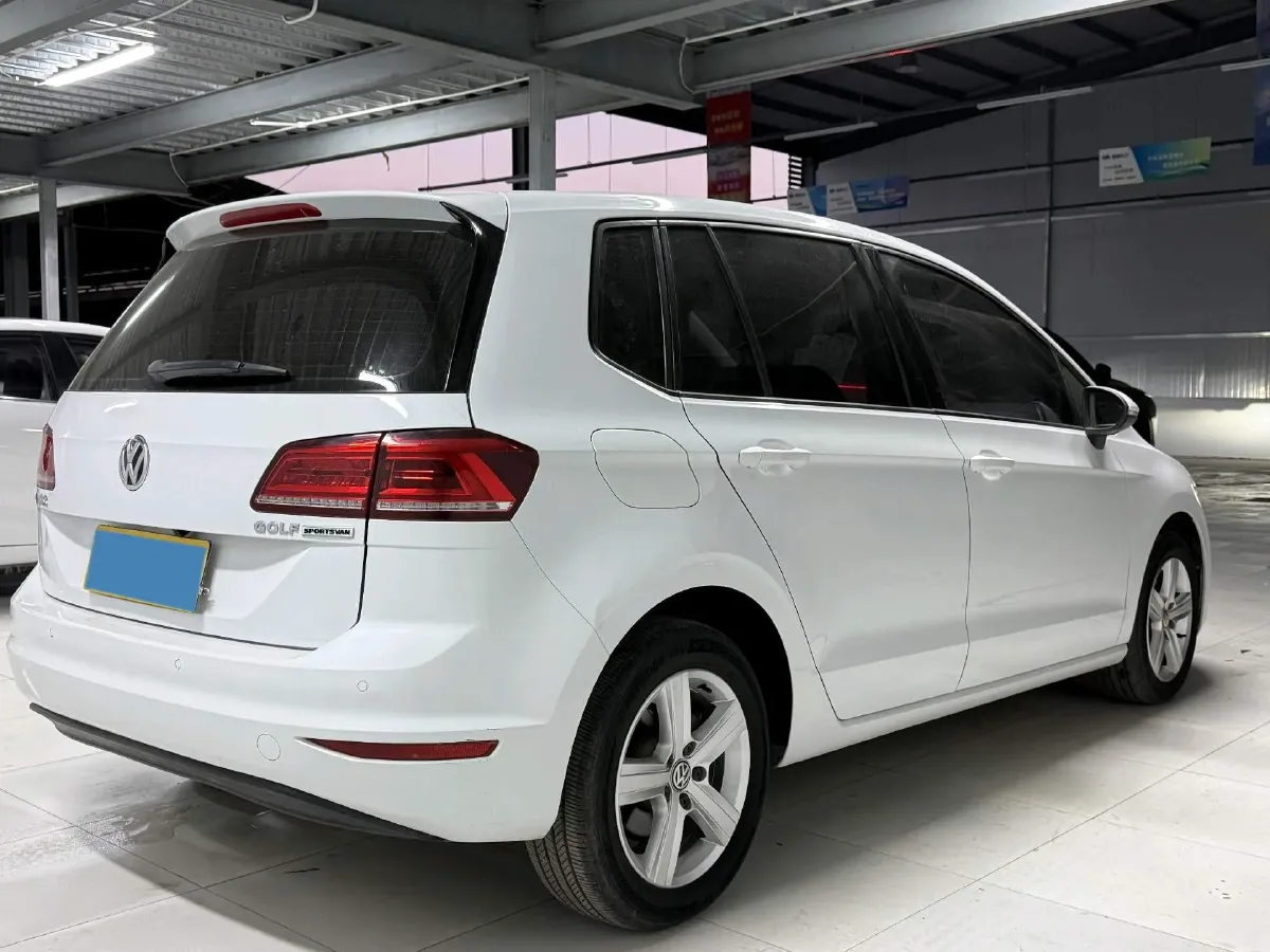 2018 Volkswagen Golf Sportsvan 1.6L 110HP L4 6AT,autocango,china used car exporter,china ev exporter,chinese used car exporter,chinese used ev exporter