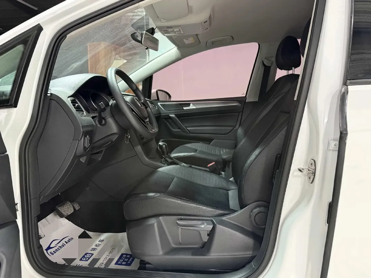 2018 Volkswagen Golf Sportsvan 1.6L 110HP L4 6AT,autocango,china used car exporter,china ev exporter,chinese used car exporter,chinese used ev exporter